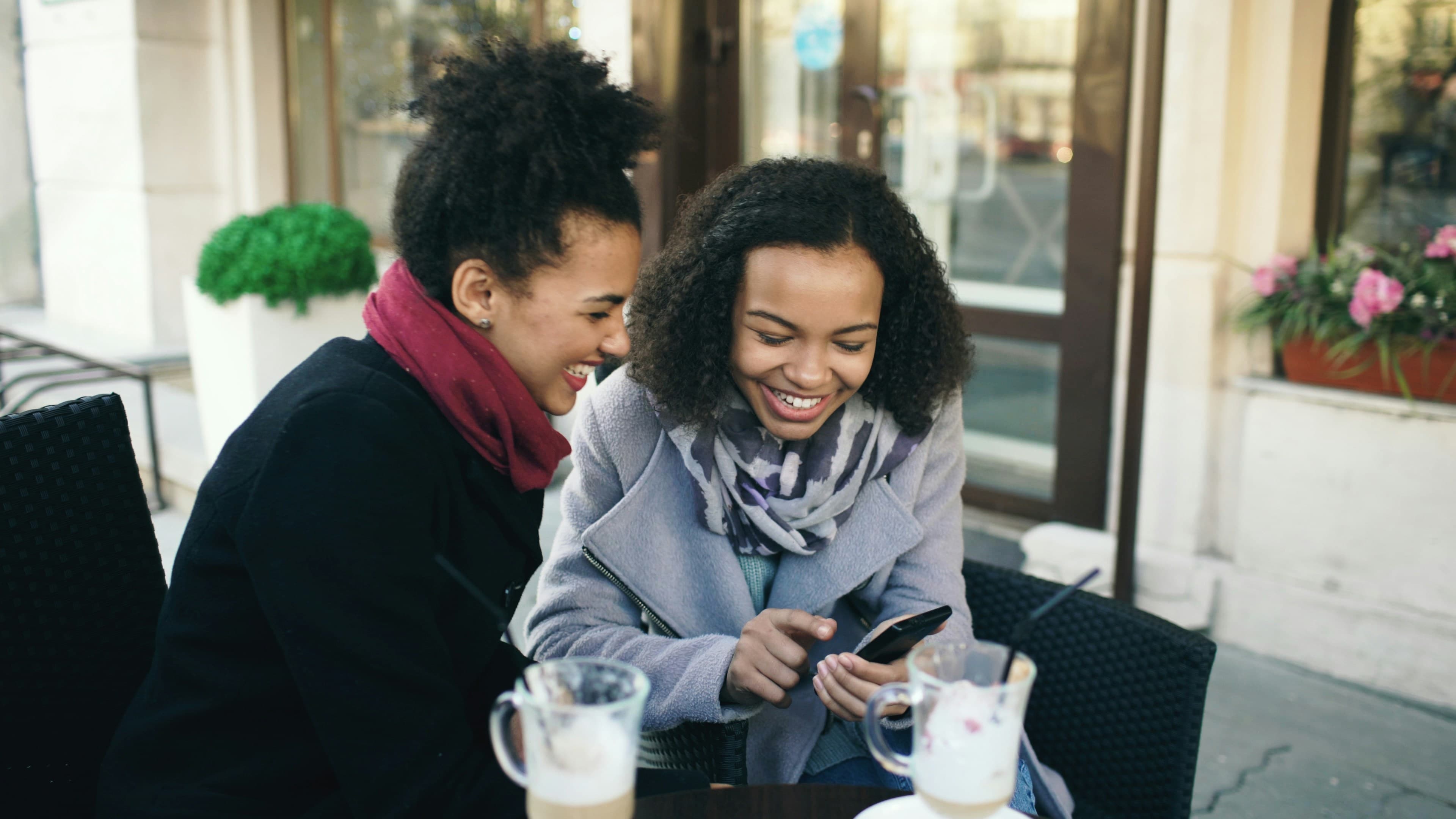 Finding trusted providers on Sowo from a phone